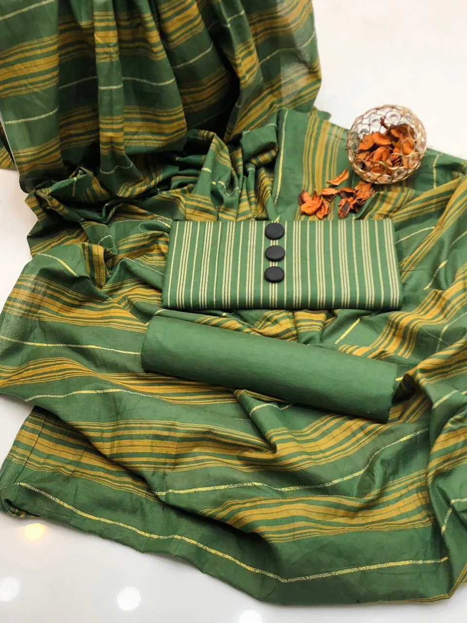 Unstitched Printed Suit Green Yellow 2.5 Gazz Cotton Lawn