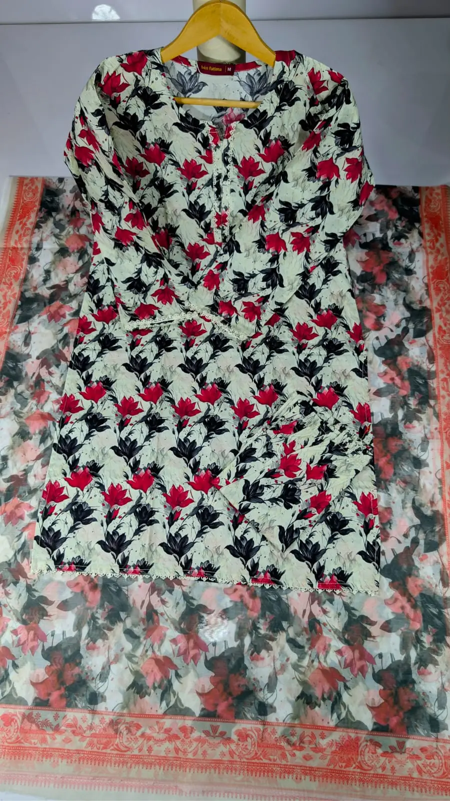 3 Pcs Women's Stitched Lawn Digital Print Suit