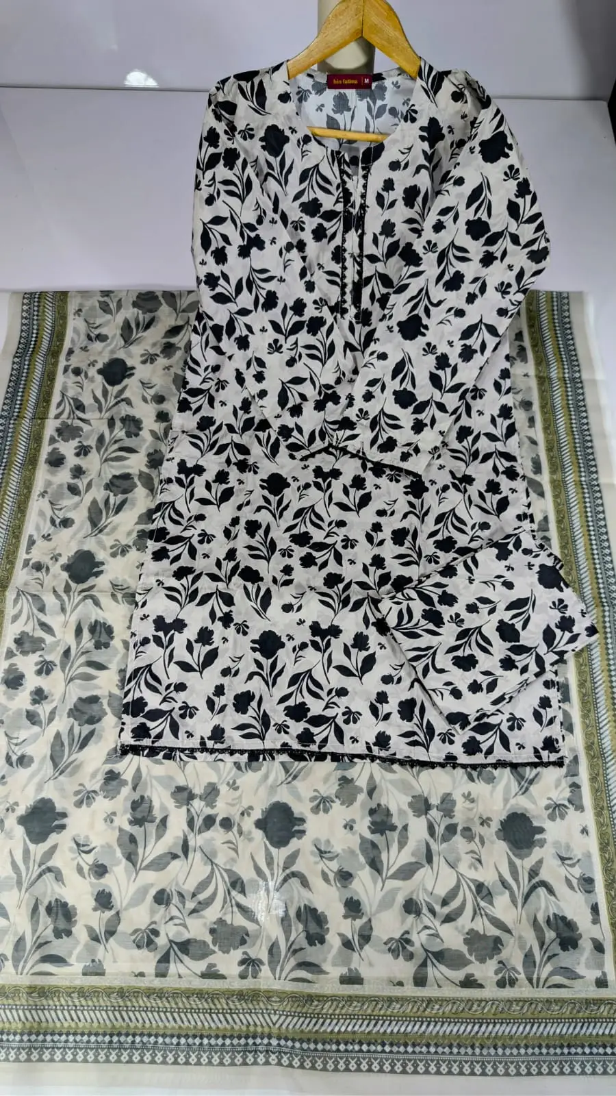 3 Pcs Women's Stitched Lawn Digital Print Suit