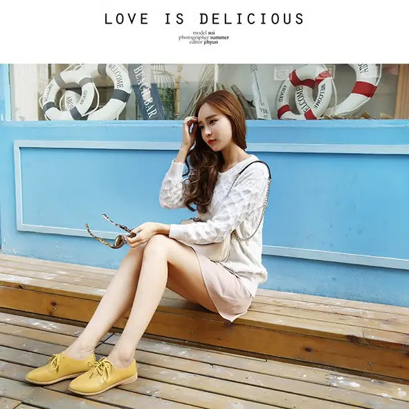 White Leather Lace-Up Flat Shoes for Women