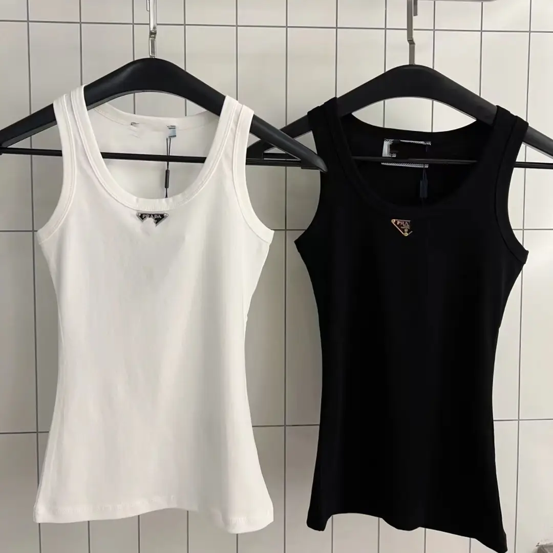 Women Black Slim Fit Vest with Metal Label
