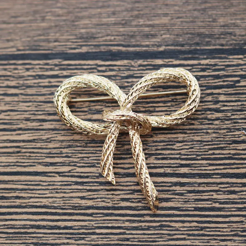 Bow Brooches Red Gold Pearl Ribbon 4 Styles