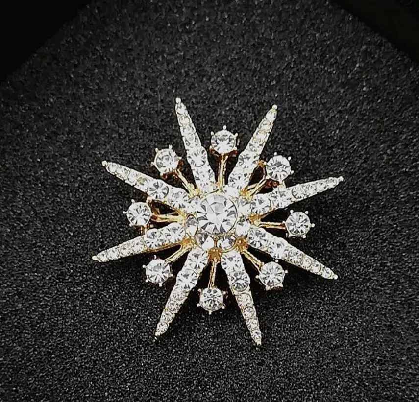 Star Brooch Silver Snowflake Luxury Wear