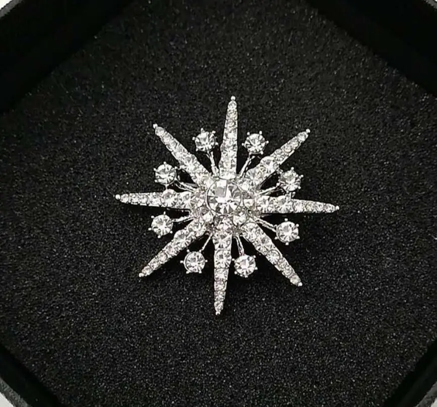 Star Brooch Silver Snowflake Luxury Wear