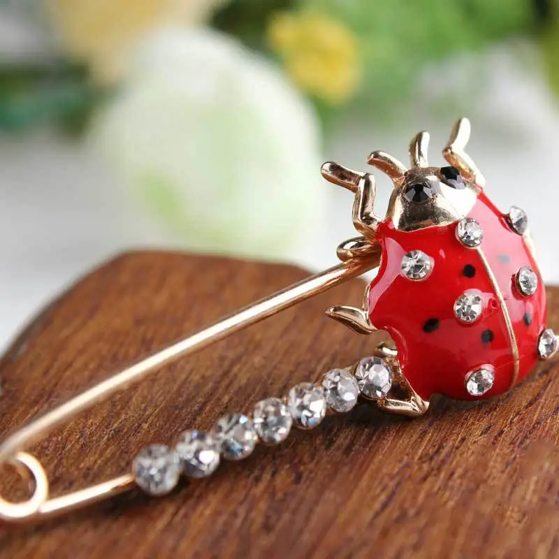 Korean Coccinella Ladybug Brooch with 7 Stars