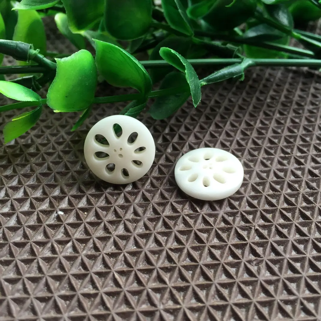 Ivory Lotus Root Pendant for Women Daily Wear