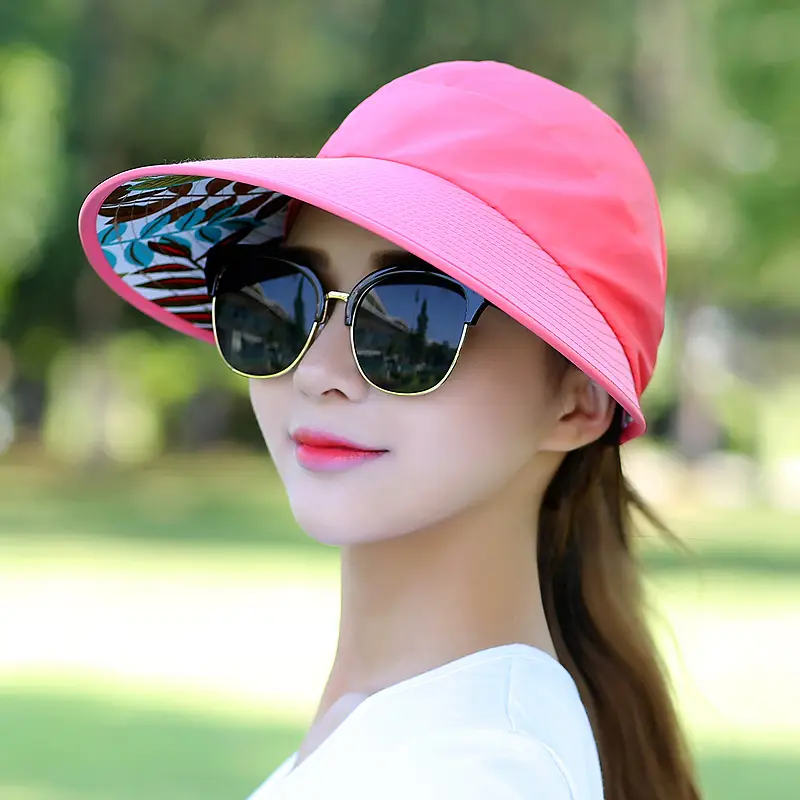 Stylish Sun Hat with Floral Embellishments for Women