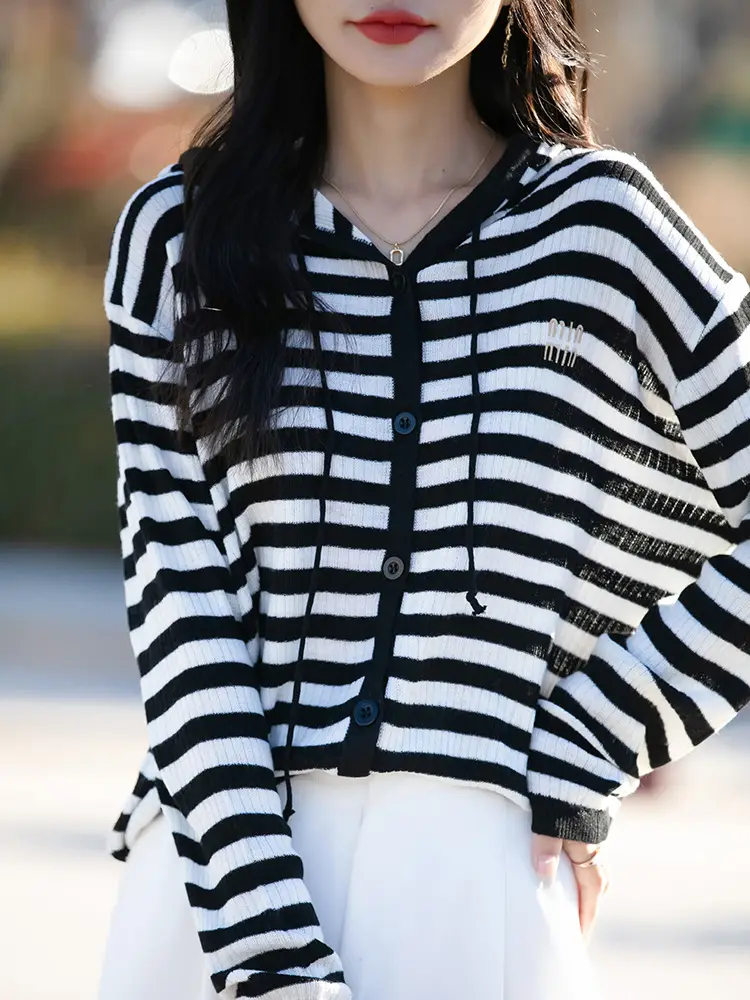 Women Hooded Knitted Cardigan Cream Slim Fit