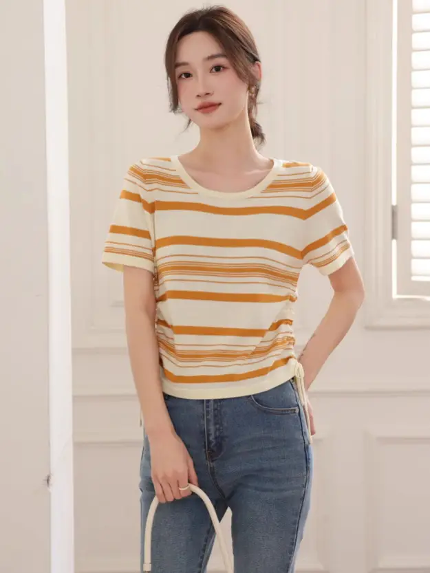 Women Striped V-neck Ice Silk T-shirt Black Cream Summer Retro Loose Fit