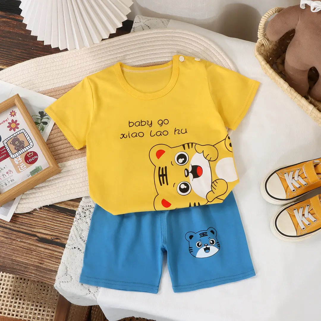 Black White Striped Kids Suit with Bear Embroidery