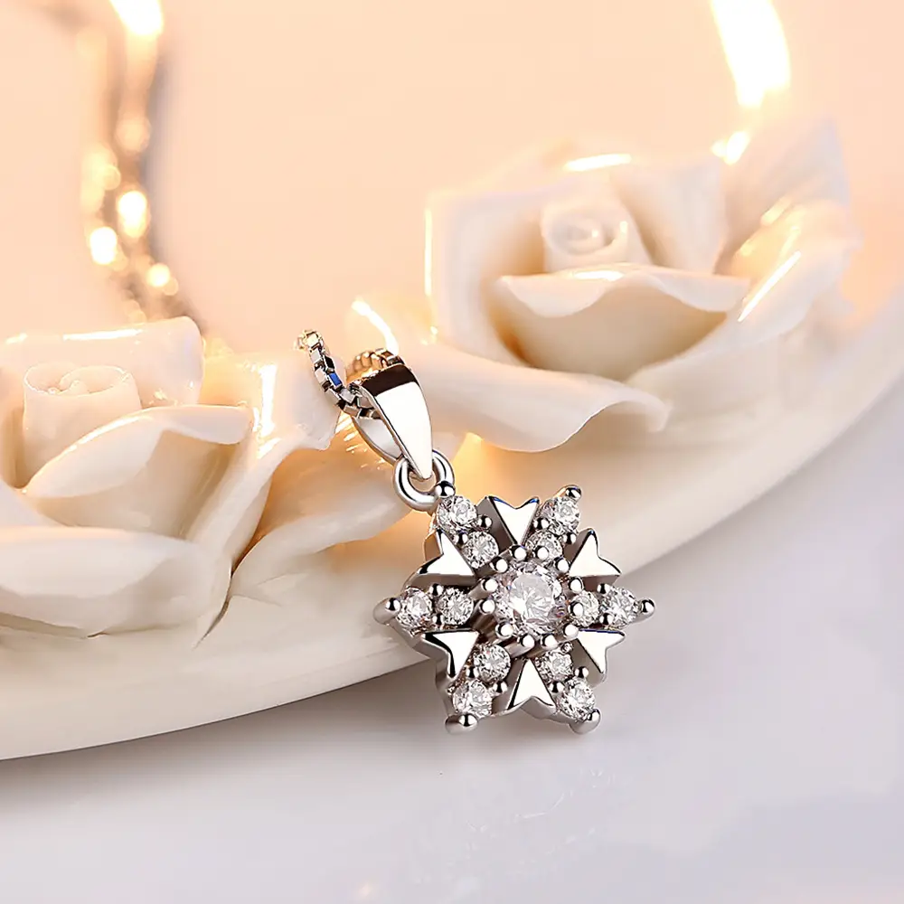 Women Silver Plated Snowflake Pendant Necklace