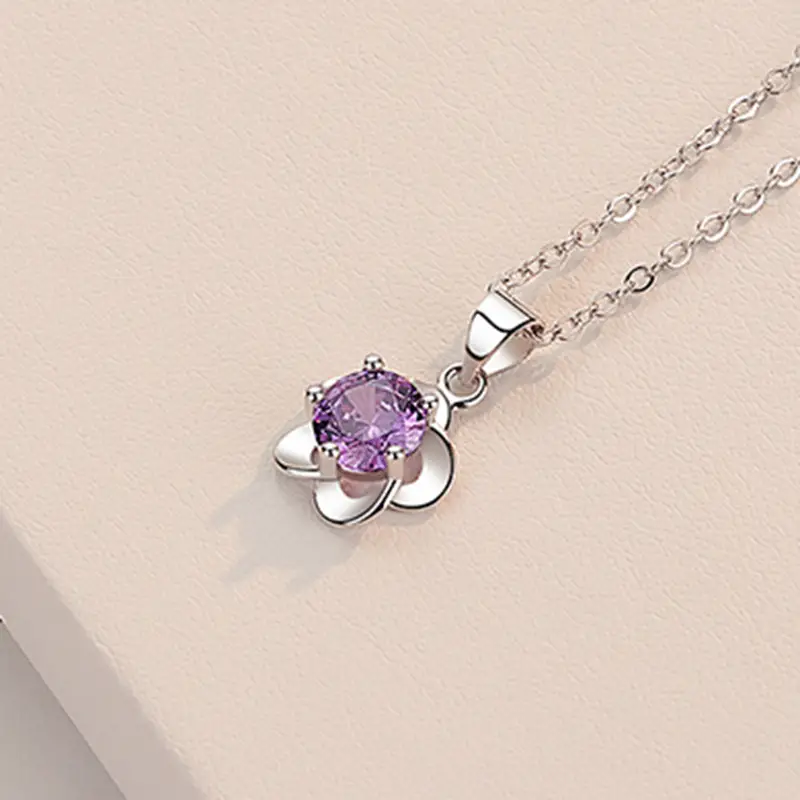 Plum Blossom Pendant Necklace White Diamond Lace Fashion
