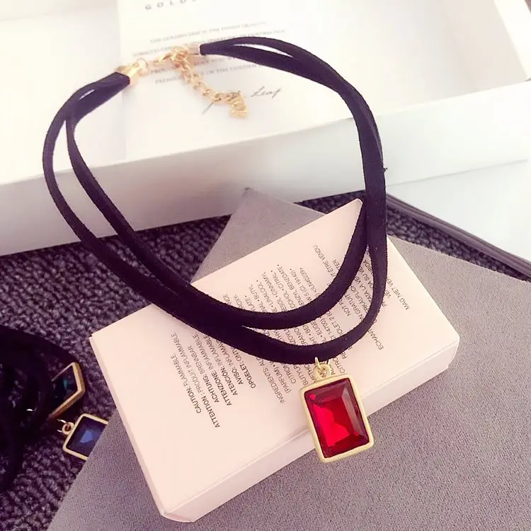 Women Black Double Layer Gem Pendant Necklace