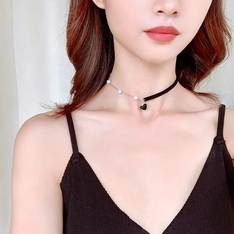 Women Pearl Heart Choker Neck Chain Red Black