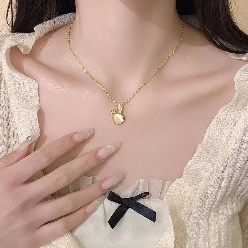 Summer Pearl Necklace Women Luxury Clavicle Chain