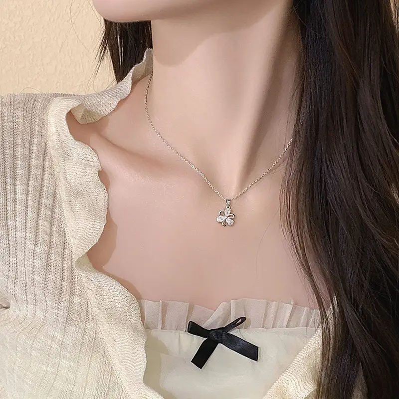 Summer Pearl Necklace Women Luxury Daily Wear Trendy