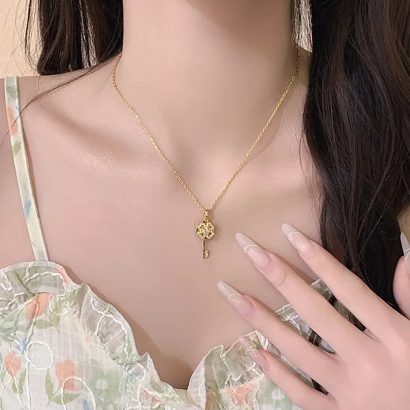 Summer Pearl Necklace Women Luxury Daily Wear Trendy