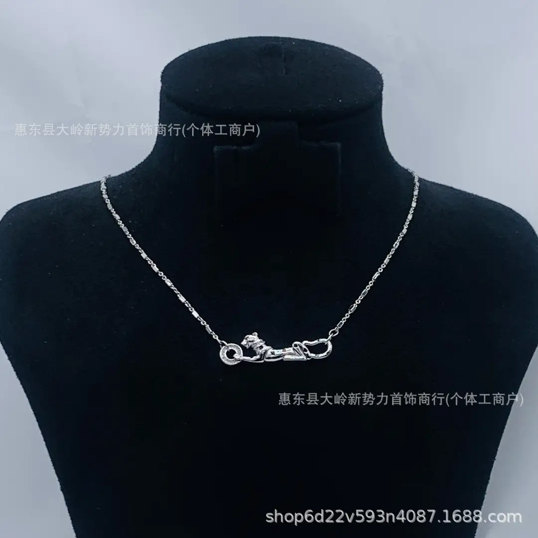 Leopard Rhinestone Necklace Women Trendy Daily Wear