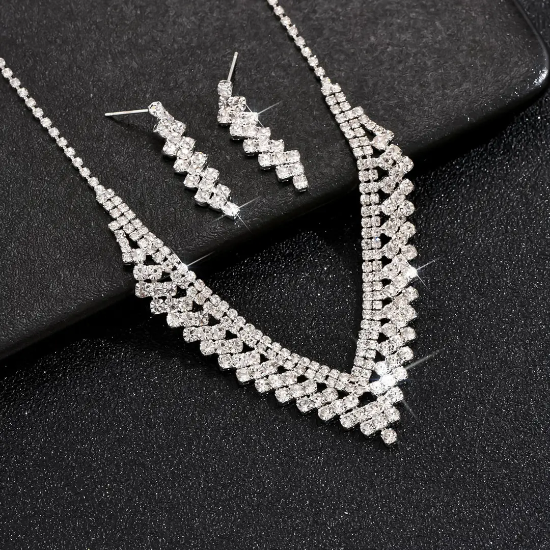 Dazzling Rhinestone Necklace & Earrings Set for Weddings