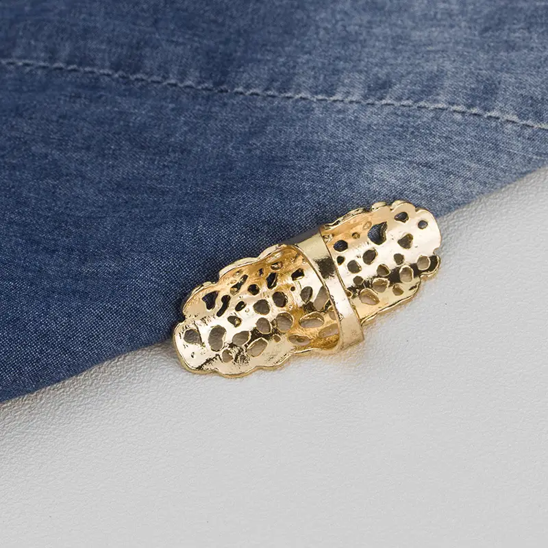 Gold Rhinestone Hollow Ring Fashion Alloy Jewelry