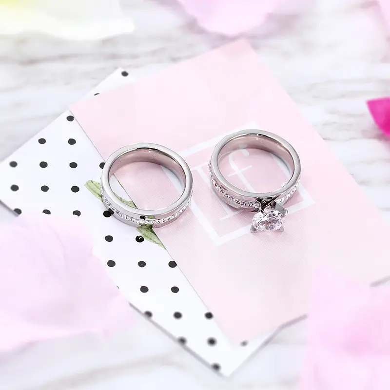 Gold Titanium Steel Couple Rings with Single Diamond for Women
