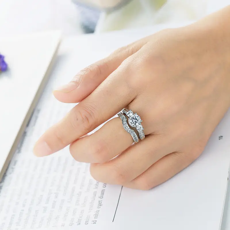 White Zircon Couple Ring Set for Women