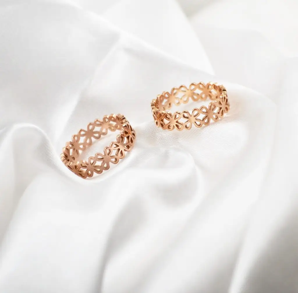 Rose Gold Hollow Flower Rings for Women