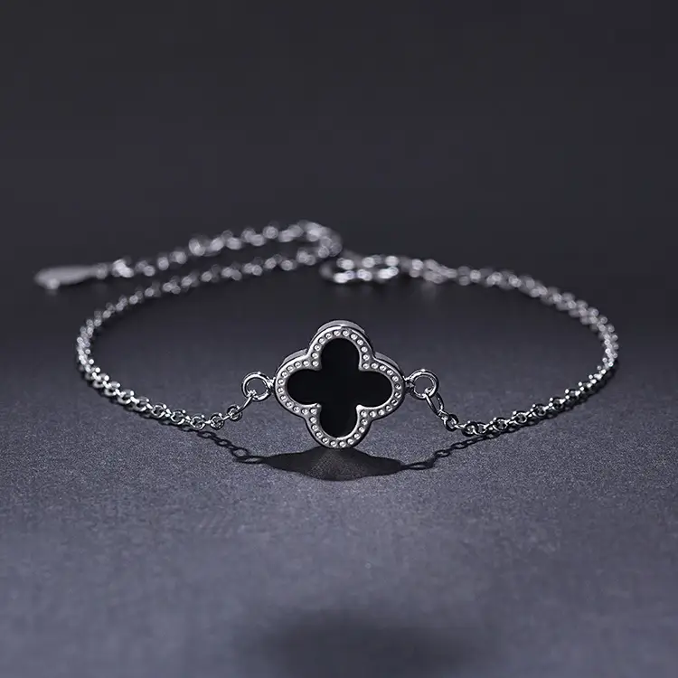 Silver Four-Leaf Clover Jewelry Set for Women