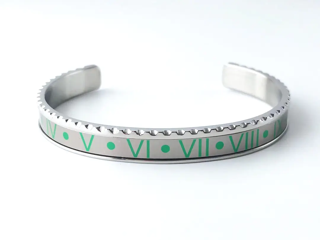 Stylish Roman Numeral Bracelets for Couples