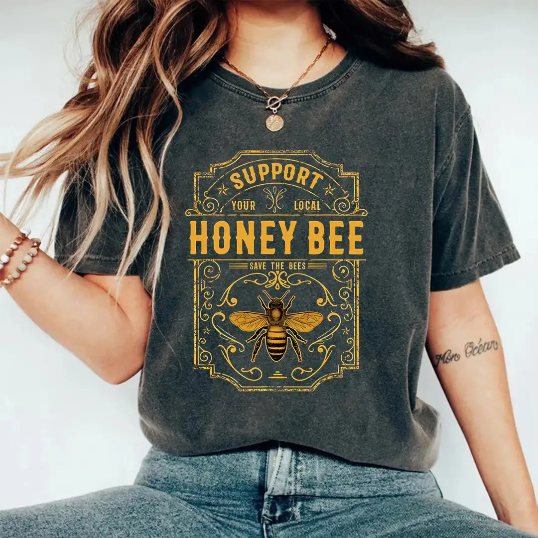 Women Honey Bee Printed Cotton T-Shirt Black