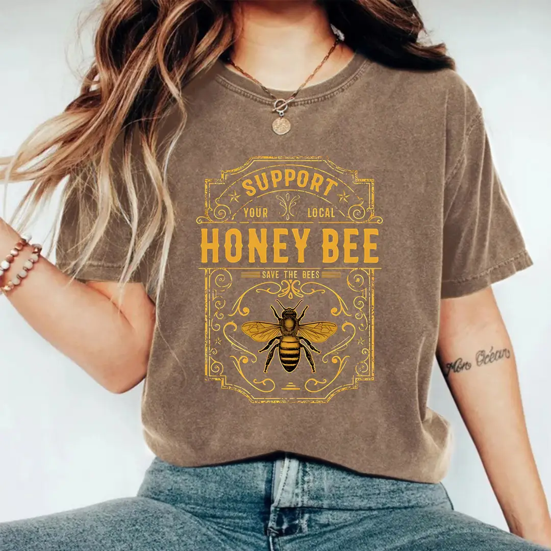 Women Honey Bee Printed Cotton T-Shirt Black