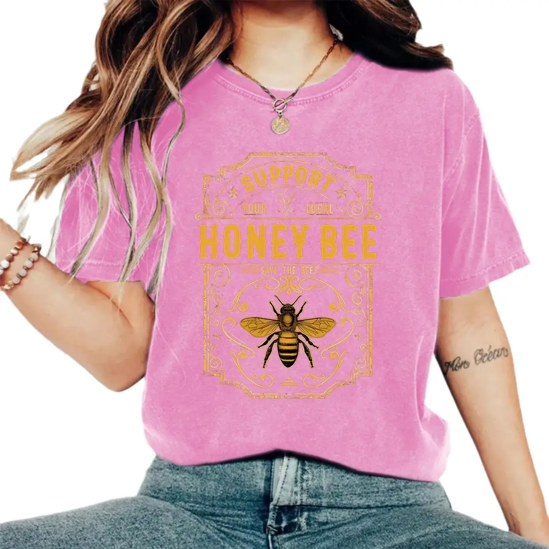 Women Honey Bee Printed Cotton T-Shirt Black
