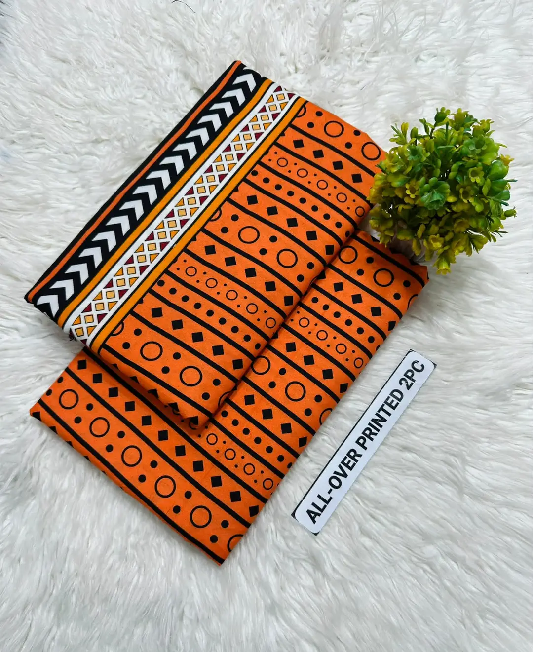 2 Pcs Women's Unstitched Printed Suit