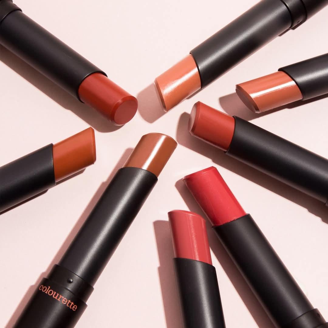 High Pigmented Glossy Lipstick Set in Shades of Pink