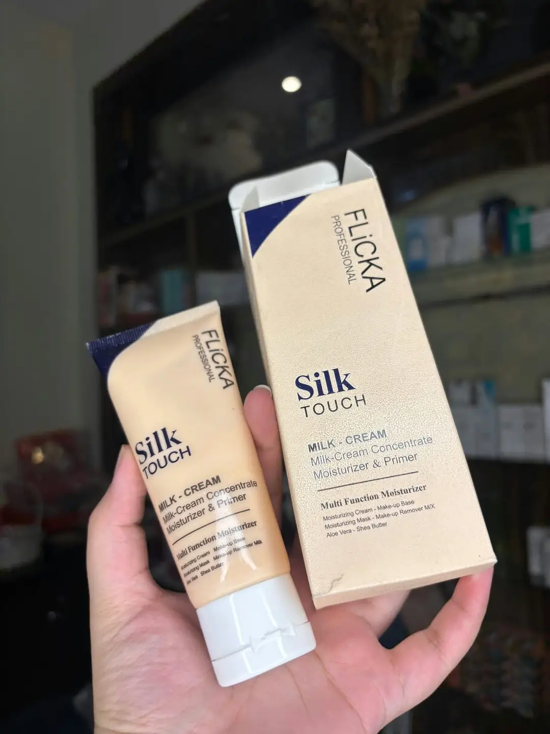 Flicka Silk Touch Milk Cream Moisturizer And Primer, 60g