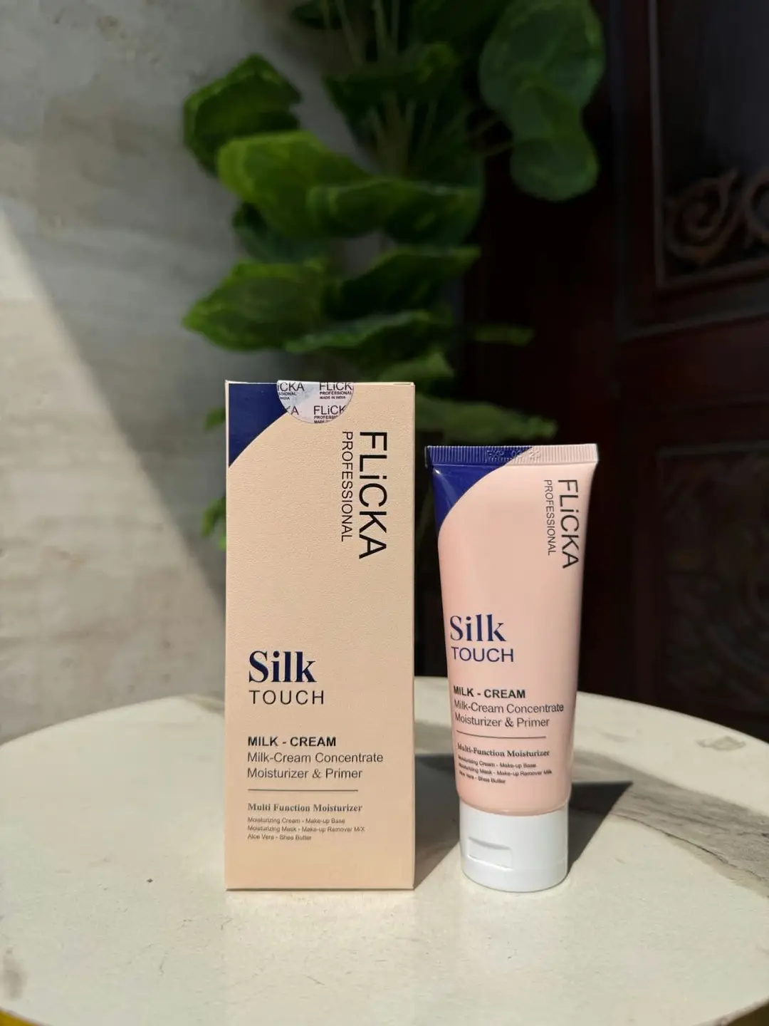 Flicka Silk Touch Milk Cream Moisturizer And Primer, 60g