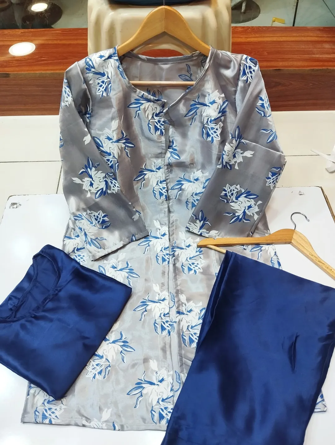 3 Pcs Women's Stitched Silk Printed Suit