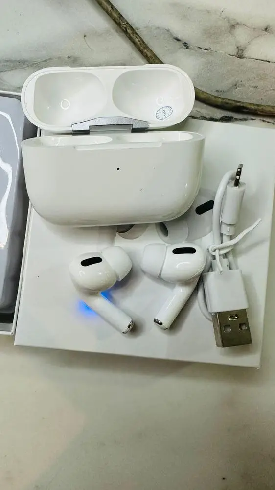 White Long-Lasting Battery With Fast Charge 10000021 Airpods