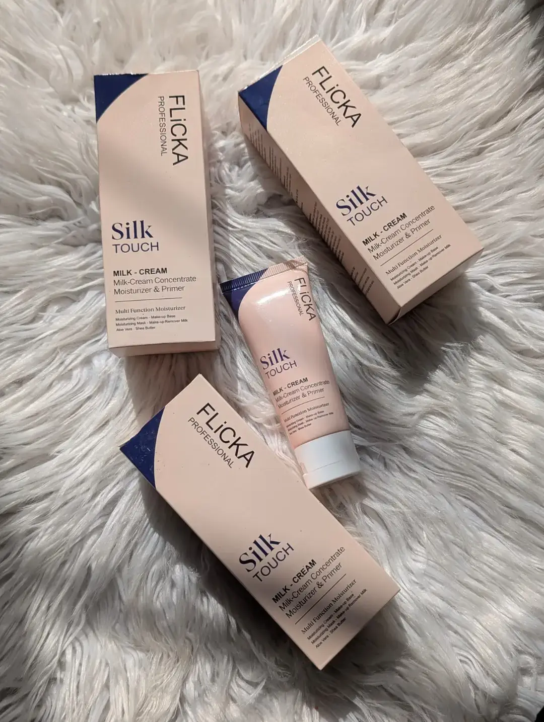 Flicka Glowy Moisturizing Primer, 60g, 1 Pc