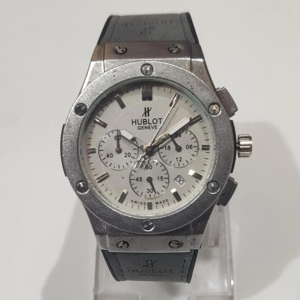 HUBLOT Men's Classic Leather Chronograph Wrist Watch