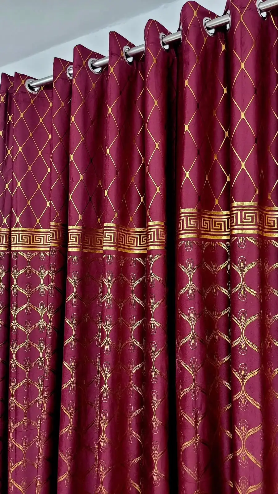 Luxurious 1 Pc Velvet Textured Curtains