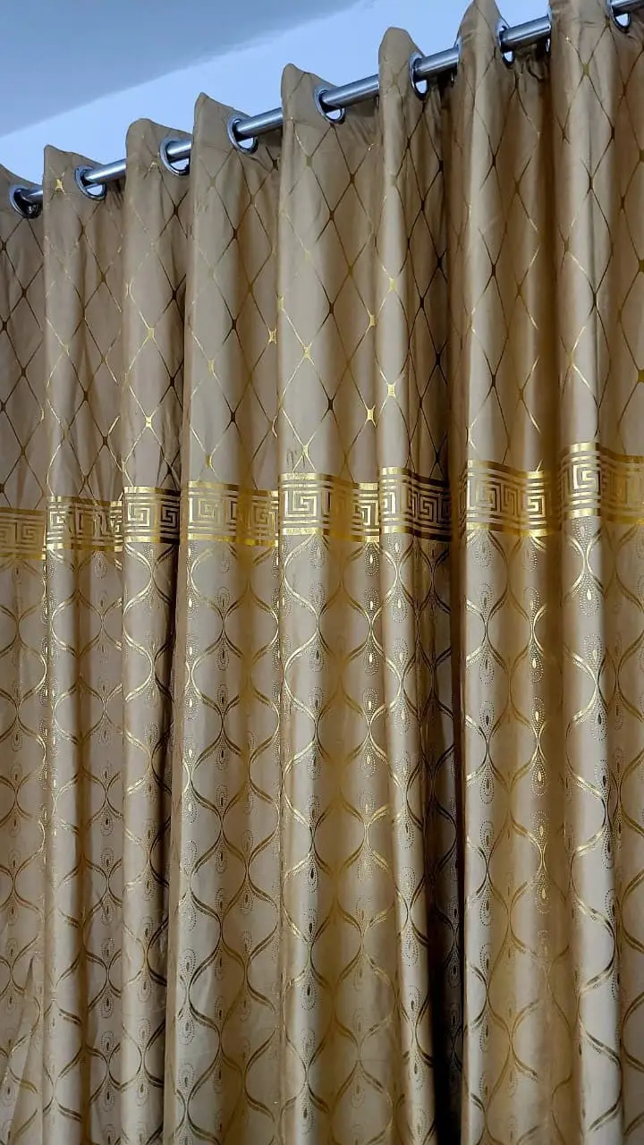 Luxurious 1 Pc Velvet Textured Curtains