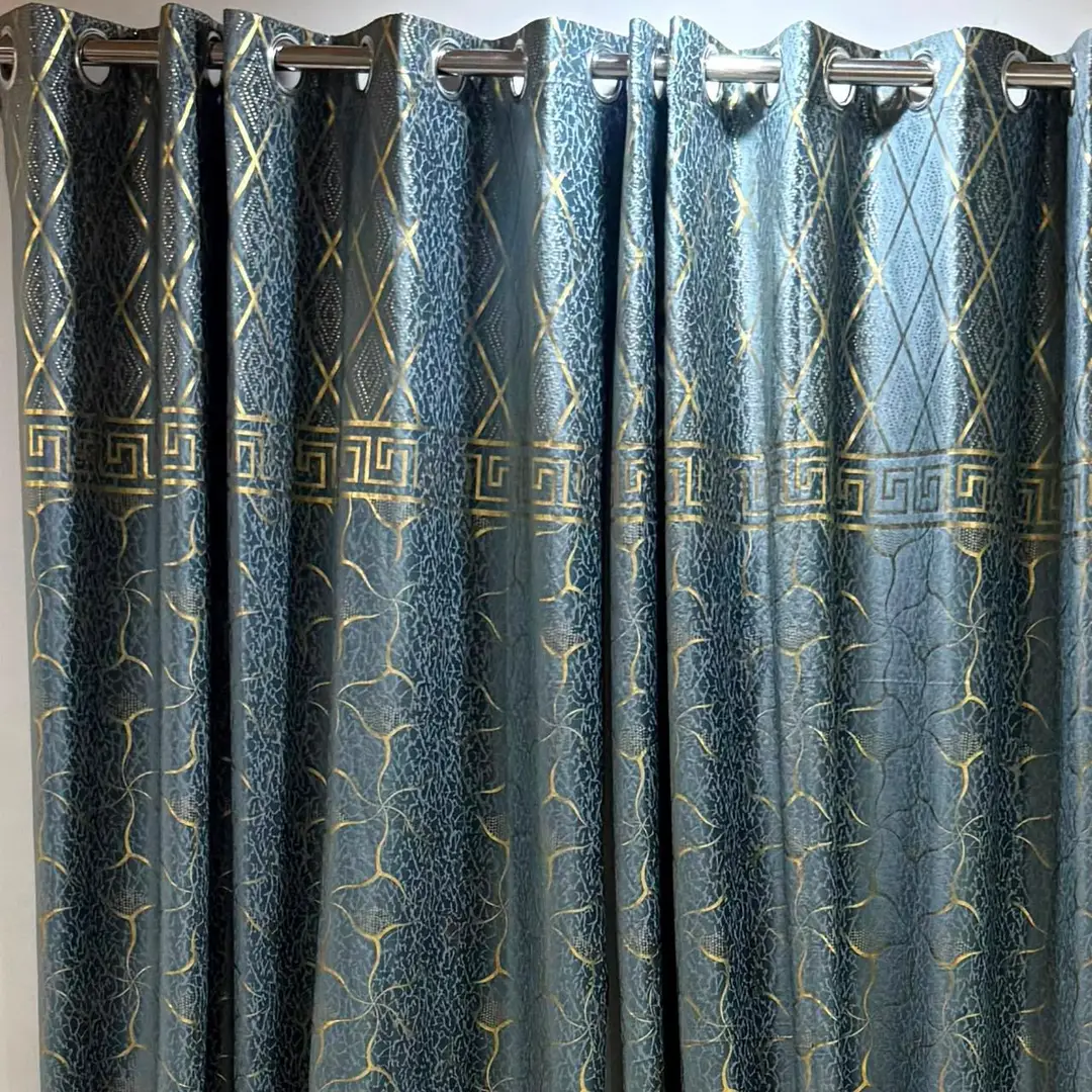 Luxurious 1 Pc Velvet Textured Curtain