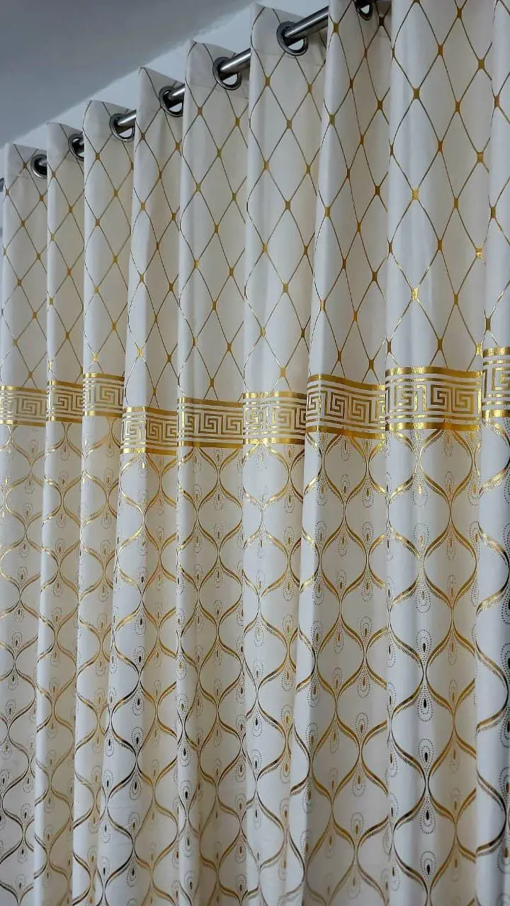 Luxurious 1 Pc Velvet Textured Curtain