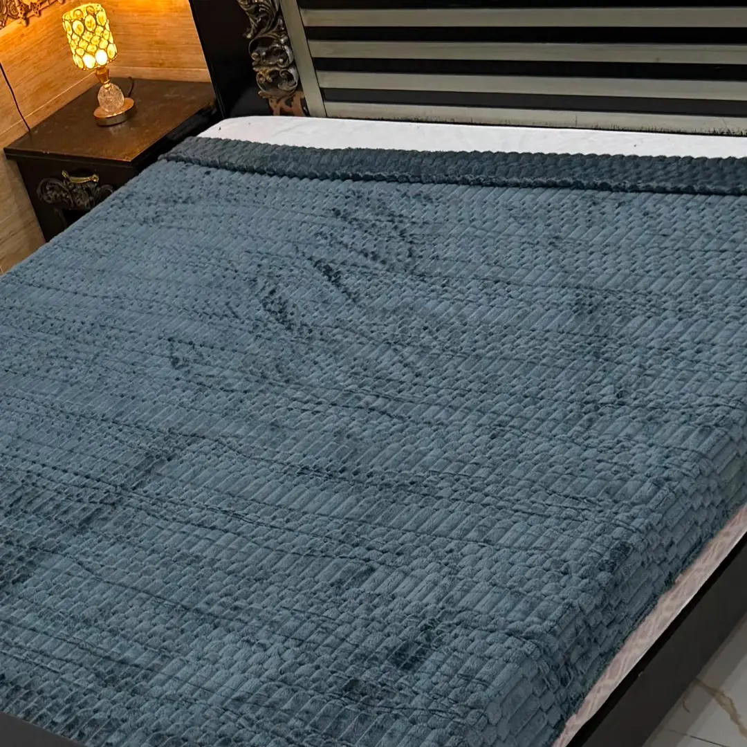 Elegant Plush Embossed Bubble Double Bed Blanket