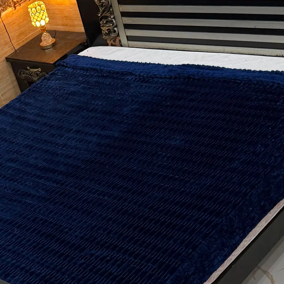 Elegant Plush Embossed Bubble Double Bed Blanket