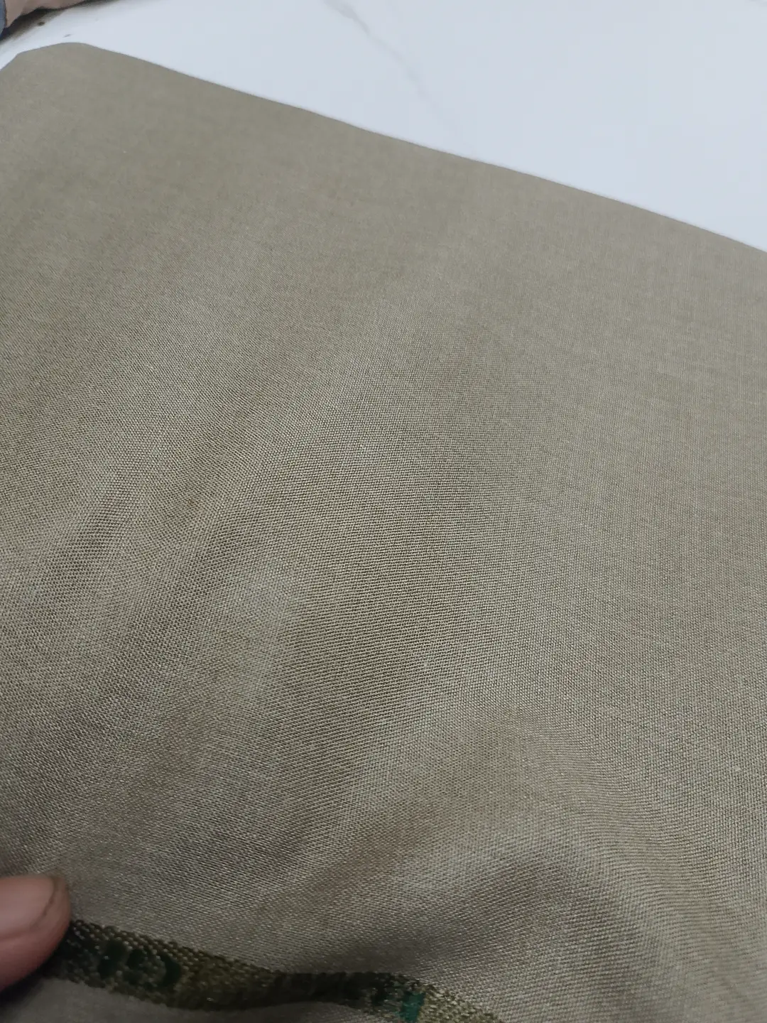 Men’s Unstitched Wash And Wear Textured Suit