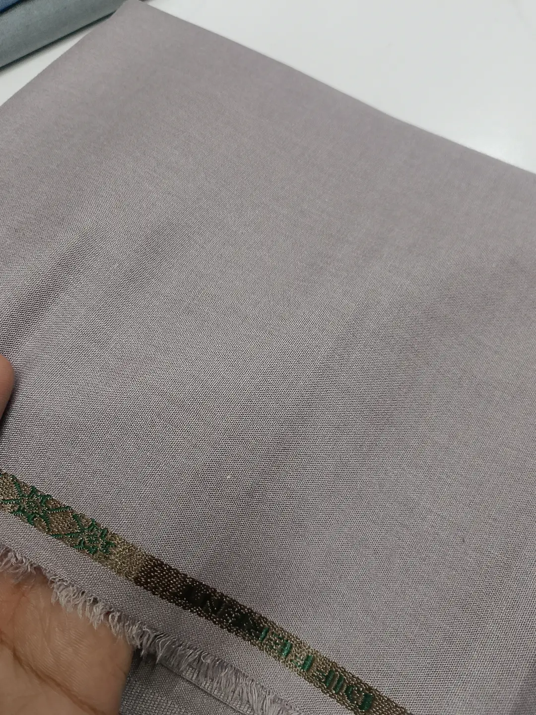 Men’s Unstitched Wash And Wear Textured Suit