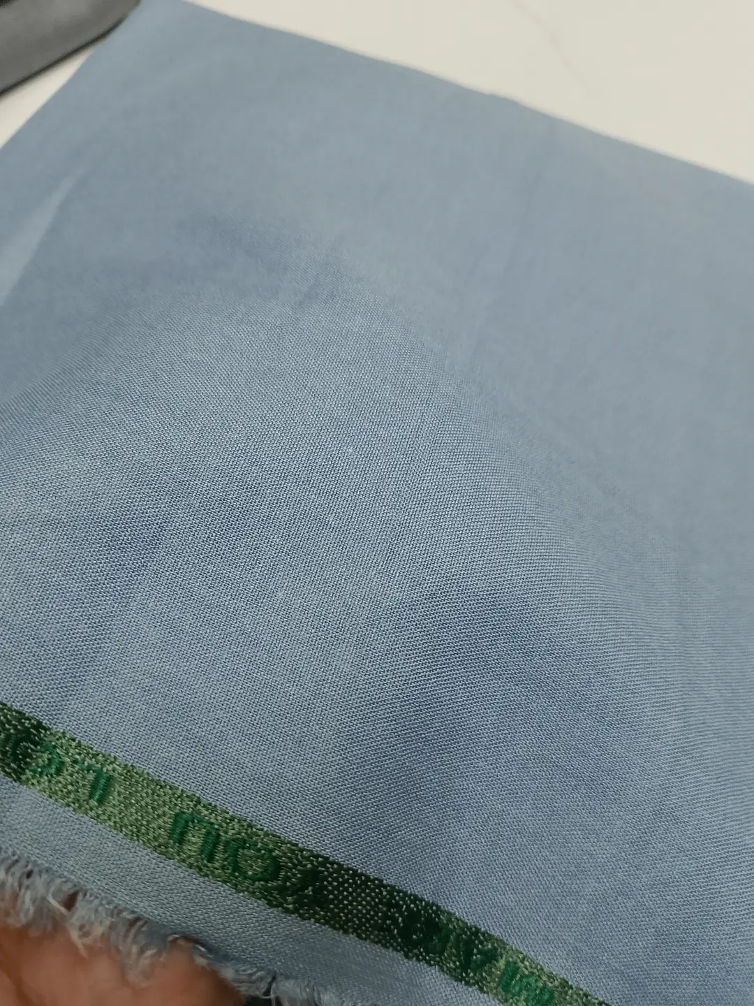 Men’s Unstitched Wash And Wear Textured Suit