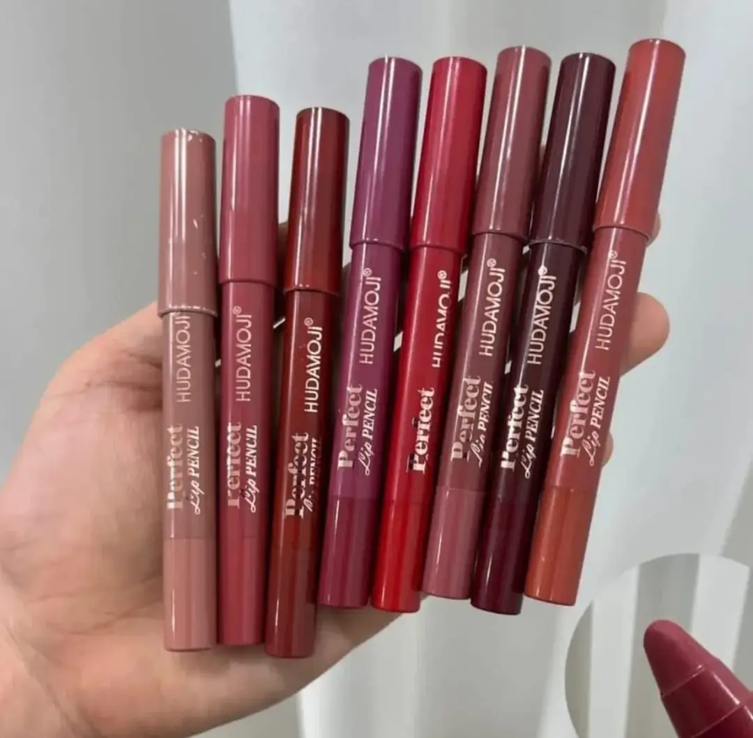 Bold Coverage Lipstick 200 g - 8 Pcs